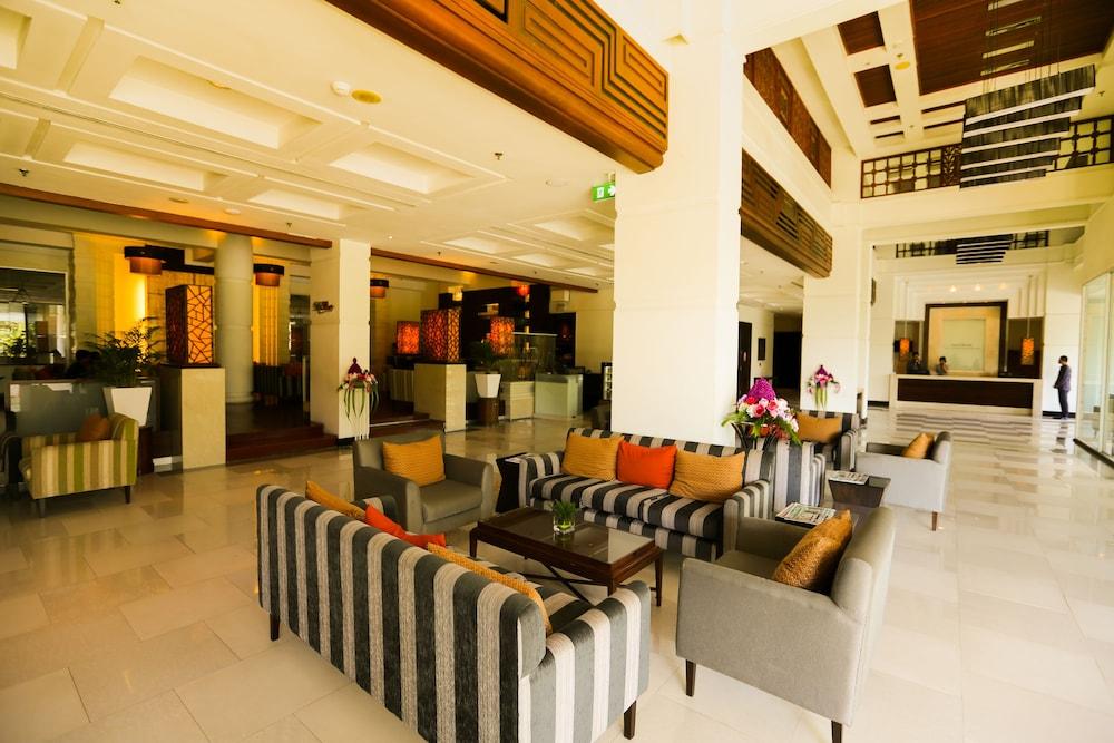 The Imperial Hotel & Convention Centre Korat Nakhon Ratchasima Ngoại thất bức ảnh